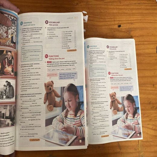 B4 Big-Character-Version Neue Version Think Second Version Cambridge Children's English Starter 12345 Level Dolin Papier Nicht-Punkt-Leseberadung Eye Protection Dolin Papier Lehrbuch 2 Übungsbücher B4 Big-Character Version Level 2