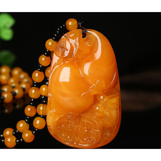 Qinhenghui guaranteed-price official beeswax pendant for women and old men, chicken fat yellow amber long necklace, ethnic style hanging F style/Hulu Wushi brand (old honey style)