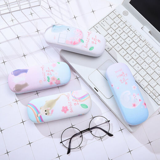 
Li Shen Korean version of male and female students simple and personalized portable ins anti-pressure glasses box fresh and cute myopia glass storage box Cola bottle blue plus velvet mirror cloth + cleaning liquid