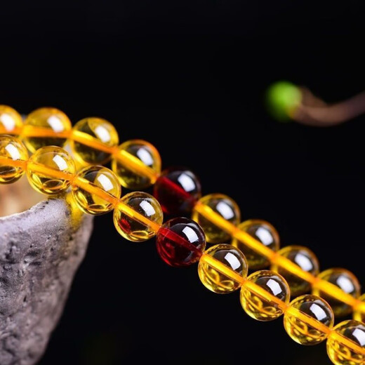 Brahma-made sea amber beeswax pendant, natural gold amber Buddha beads 108 bracelets, amber pendant, sweater chain for men and women, extra small gold amber 6mm, 108 pieces