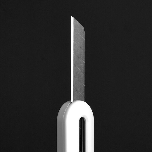 
KACO Lemai utility knife desktop office supplies student stationery paper cutter white (sucking card) K1416