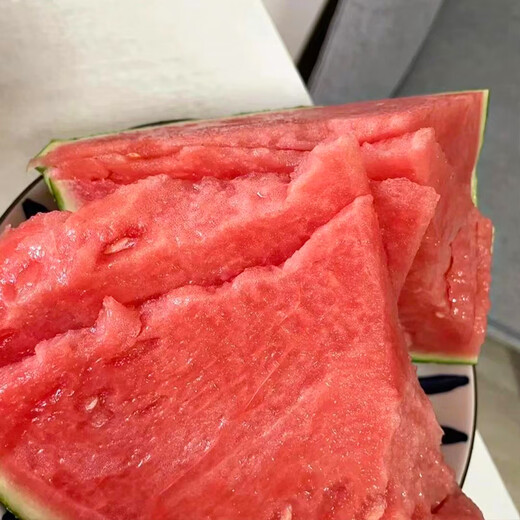 Shouhe Meidu watermelon seed seedling improvement 8424 fruit seeds Weiyu Meidu watermelon seeds 150 barrels