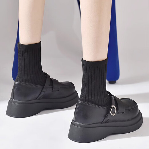 Guiqi Socks Martin-Stiefel für Frauen im Herbst und Winter, dick-solide Hochhausstiefel für Frauen im britischen Stil gestrickt dünne Stiefel, um mit kleinen Lederschuhen schwarze Matte-37 größer auszusehen