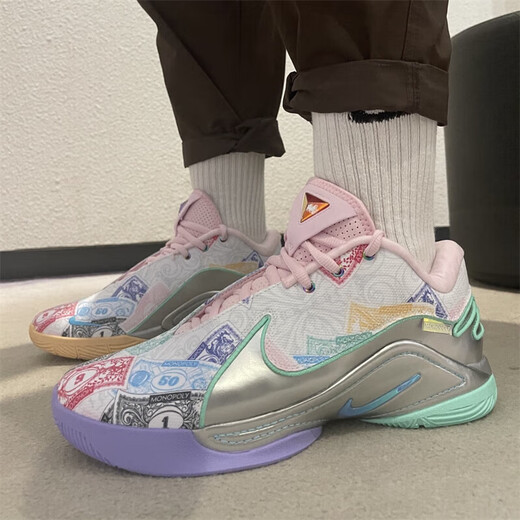 耐克（Nike）男鞋夏季新款LEBRON 22詹姆斯22实战篮球鞋抗扭防滑缓震运动鞋 FZ1098-100 LBJ22 詹姆斯 45