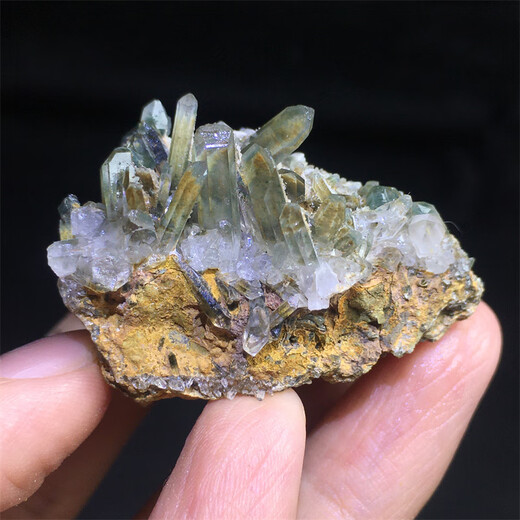 Nanzhi Natural Hima Mini Green Ghost Crystal Cluster Raw Stone Raw Ore Strange Stone Ornament Mineral Crystal Specimen Popular Science 512