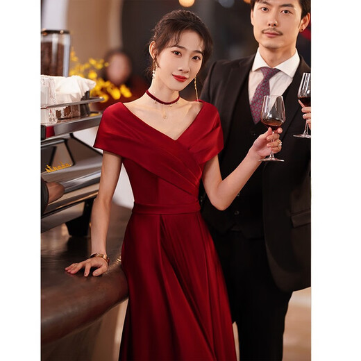 Seidler toasting suit Bride 2025 new summer satin burgundy engagement and wedding evening dress can be worn on a shoulder burgundy L
