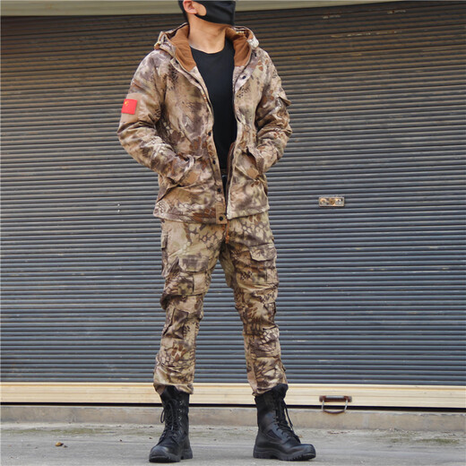 Tuo Lang autumn and winter outdoor camouflage suit for men and women, construction site security plus velvet cotton coat, windbreaker, fishing and cold protection for mountaineering, sand color, new G8 cotton coat + frog pants, L/34 size (145-160Jin Jin equals 0.5kg)