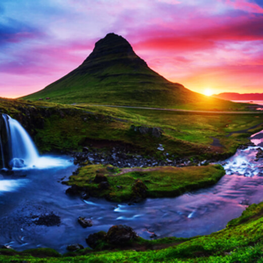Iceland 10 days and 7 nights group tour + all-inclusive tour from all over the country + Blue Lagoon hot spring + Jökulsárlón glacier lagoon + Vatnajökull glacier hiking + whale watching at sea + crater lake Iceland group tour