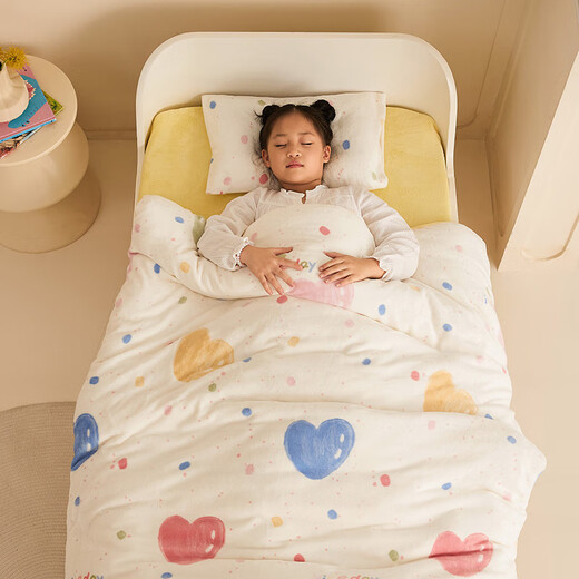 JOYNCLEON Baby Quilt Baby Milk Velvet Children's Quilt Autumn and Winter Removable and Washable Class A Winter Thickened Kindergarten Blanket Love Dot Three-piece Set Quilt Cover 120*150 Cushion Cover 60*135 Pillow 30*50
