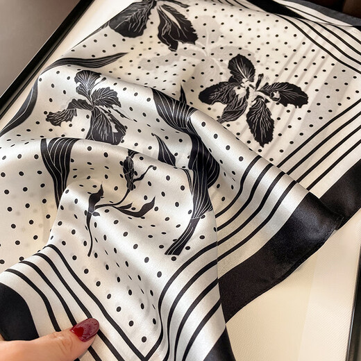 GLO-STORY Silk Scarf Women's 53cm Mulberry Silk Square Scarf Versatile Gift Scarf Fashion Scarf Gift Box WSJ334002