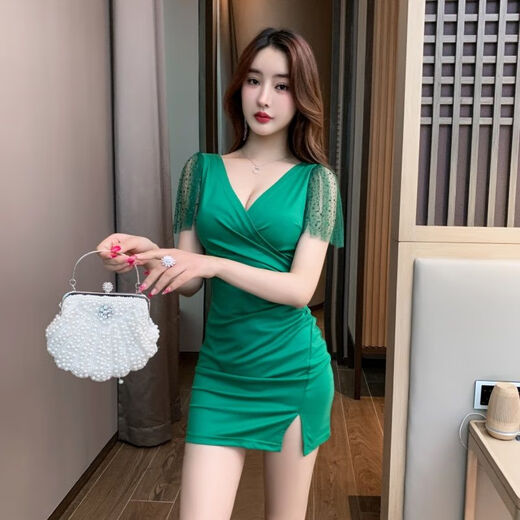 
Jingya sexy low-cut nightclub dress for women nightclub women's dress and slim hips nightclub nightclub nightclub work clothes. Chinese Valentine's Day gift black short style. Chinese Valentine's Day gift L