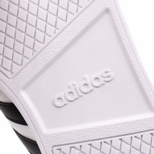 阿迪达斯 （adidas） 男鞋 春季新款运动鞋低帮复古时尚耐磨板鞋舒适透 AW3889/小白鞋 44 (270mm) 9.5