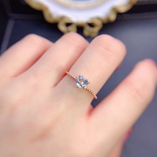 Xuecong's special new natural white aquamarine ring 925 silver gold-plated precision inlaid heart 5*5Mm love ring