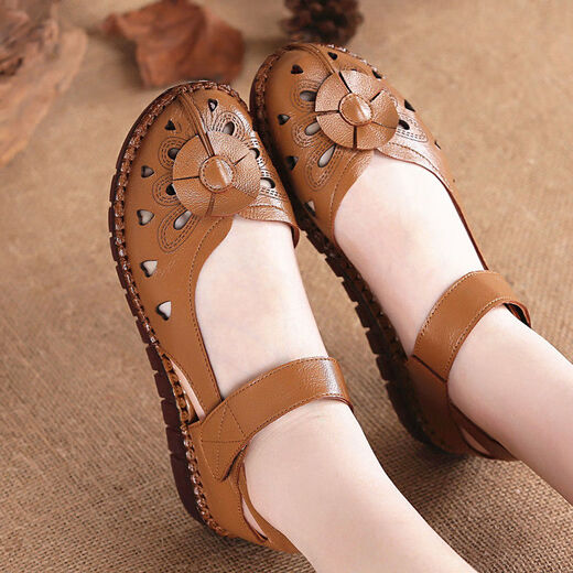 
Mac Jabags real soft leather mother shoes bag toe sandals for women in summer flat sole comfortable soft sole non-slip elderly beef tendon sole middle-aged and elderly women 9905 blue 35