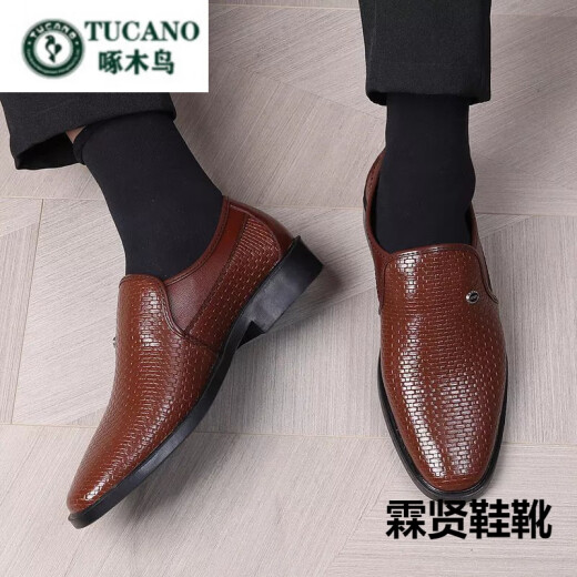 Holzspecker echtes Cowhide -Männer -Sandalen für Herren Sommergeschäfts Sandalen für Männer hohlen Herrenschuhen atmungsablößere lässige Lochschuhe Vaters Schuhe Schwarz 2677 Fuß Cover 41 Standard Code