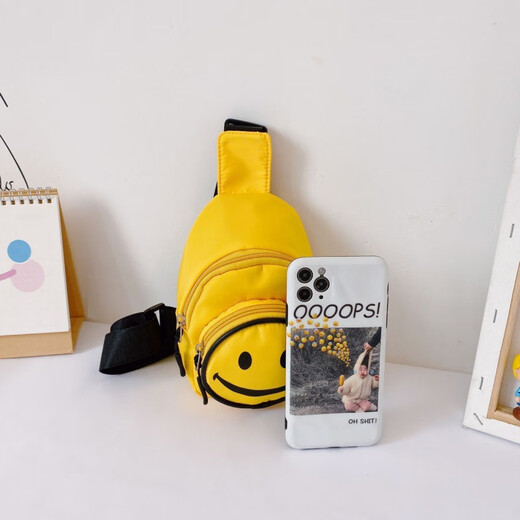 Talentierter Kinder Rucksack im Freien kleine Brusttasche Mode Crossbody Bag Junge und Mädchen trendige Tasche süßes Smiley Gesicht Mini kleiner Dinosaurier Gelb gelb