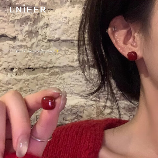 Lnieer Ancora red temperament geometric square earrings for women, high-end simple earrings, autumn and winter fashion earrings 925 silver needles, Ancora red square earrings, S925 silver needles