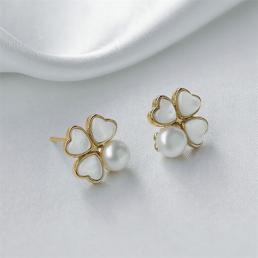 Queen of Pearls Four Leaf Clover Freshwater Pearl Earrings Elegant Pearl Earrings Best Friend Birthday Gift for Women