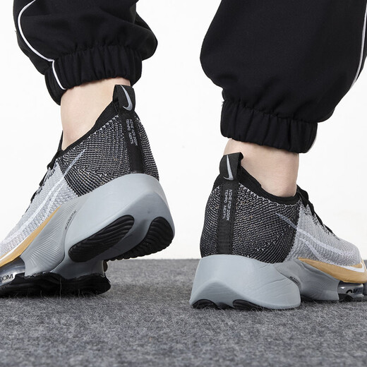 Nike (Nike) 2025 Sommerlaufschuhe Herrenschuhe Neue Zoom Sportschuhe, die atmungsaktive, lässige und modische leichte Sportschuhe coltieren CI9923-008 40.5