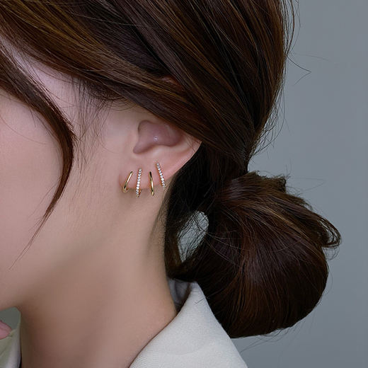 Idel Korean exaggerated earrings 2025 trendy women's earrings Internet celebrity personalized high-end ear jewelry Valentine's Day gift E1711 rhinestone claw earrings