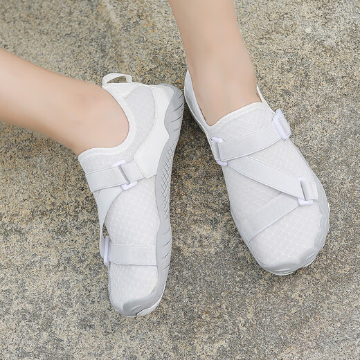 Ershanji Indoor Fitness Shoes Women's Jump Rope Pilates Jump Exercise Yoga Shoes Casual Non-Slip Training Squats and Deadlifts Outdoor Shoes Multifunctional Sports Shoes White Size 36