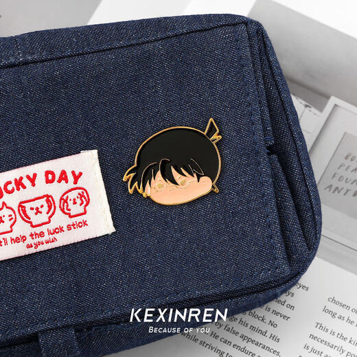 Detective Conan peripheral badges cartoon anime Kidd metal badge couple Japanese and Korean small brooch bag pendant trailer Kidd