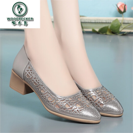 Holzspecker Sommer Mesh Strass-Single-Schuhe Neue Style-Toe-Sandalen für Frauen mit mittlerer Ferse dicke Absatz runde Zehen Mutterschuhe Mode Frauenschuhe LX-7027-Grau 37