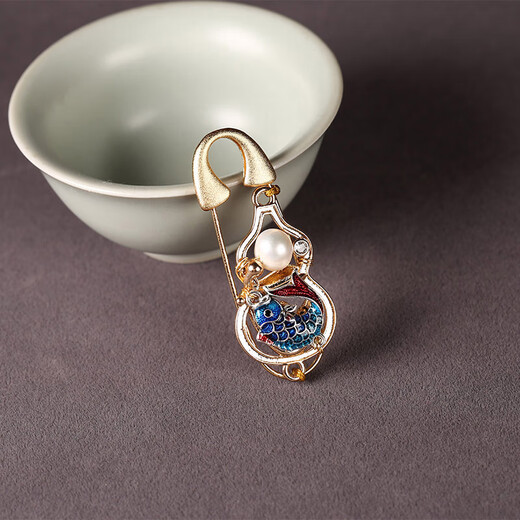 Ancient sayings and modern scenery, Thai blue brooch, sweater, coat, shawl pin, handmade corsage, anti-exposure gourd accessories, collar button for women