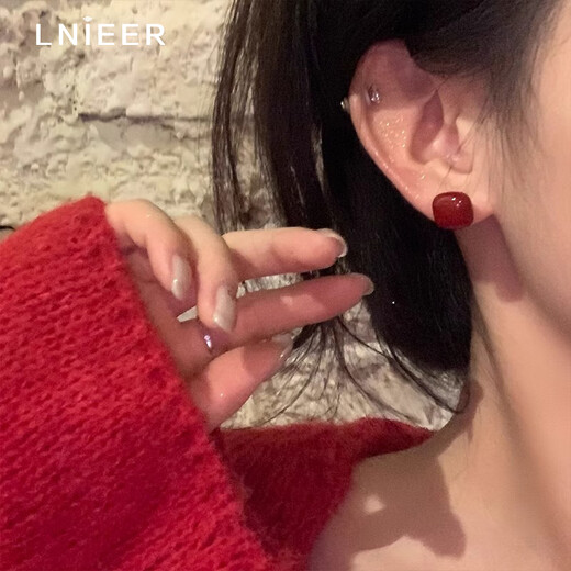 Lnieer Ancora red temperament geometric square earrings for women, high-end simple earrings, autumn and winter fashion earrings 925 silver needles, Ancora red square earrings, S925 silver needles