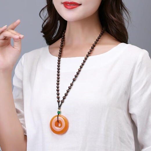 Goldsmith Lee amber old beeswax pendant for women high-end long sweater chain pendant chicken fat yellow water drop necklace birthday gift old honey water drop chicken wing wood chain