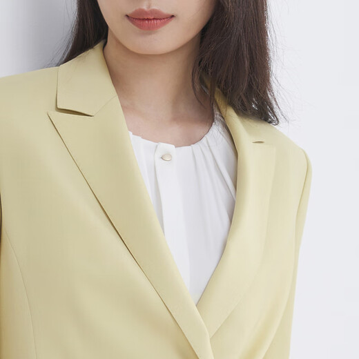 雅戈尔（YOUNGOR）套西上衣女677款背叉修身型毛料亮丽色系高级优雅商场同款 黄色 S 160/84A