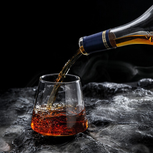 独格拉则（Dugladze）雅致七年白兰地700ml40度VSOP 原瓶进口洋酒【格鲁吉亚国家酒馆】 700ml*1瓶