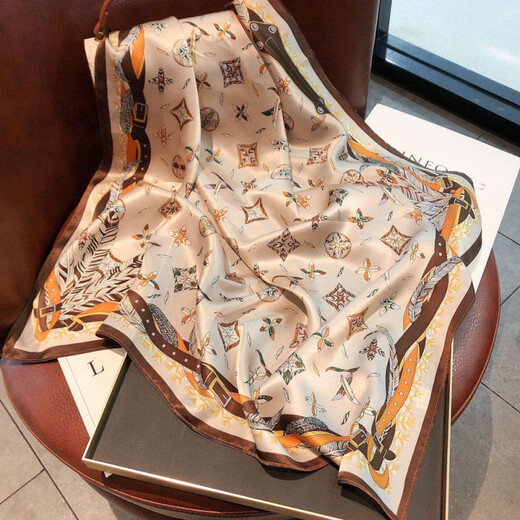 Giaventola Silk Bufff Mulberry Silk Women 2025 Temperamento elegante Bufanda pequeña Mom Mamá Valentín Cumpleaños Día de la Madre Regalo One City Spring Lane