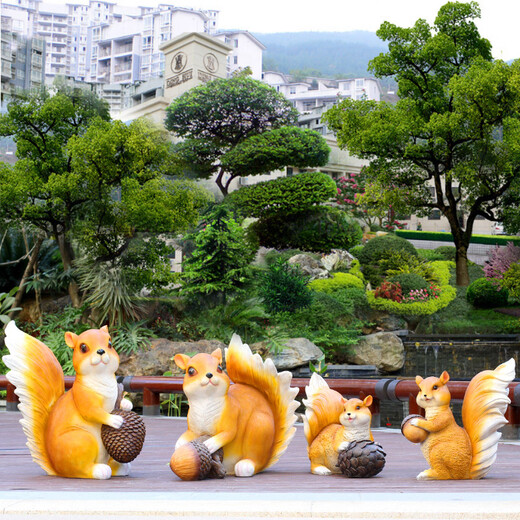 Fu Yayi Outdoor Garden Forest Courtyard Decoration Simulation Tree Climbing Little Squirrel Ornaments Creative Crafts Resin Animal Sculpture NF50696 Large Squirrel Pair