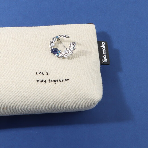 QUAMER brooch Love of Light and Night peripheral accessories high-end temperament metal badge clothing pin Xiao Yi brooch