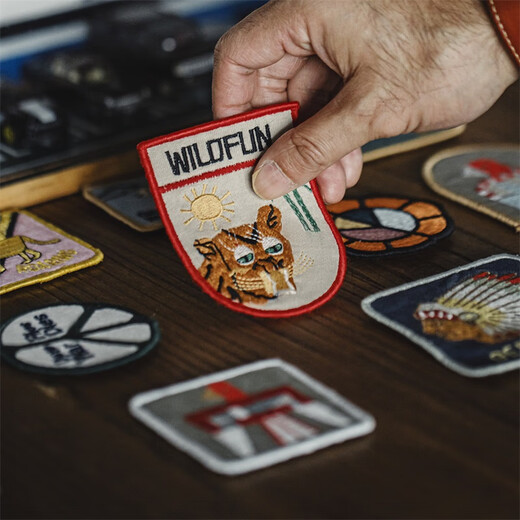 Madden Workwear American Retro Embroidery Velcro Chapter Badge Fun Cloth Chest Badge Accessories Versatile Decoration Medal Anti-war (Save 3 yuan for 4 pieces)