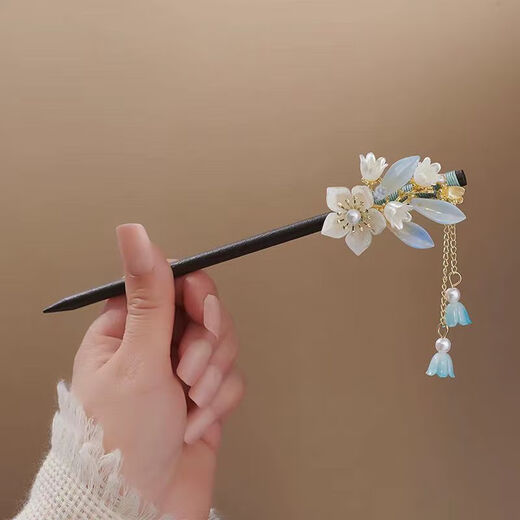 Clan ancient bell orchid tassel hairpin for women summer cheongsam and Hanfu hairpin new Chinese style step rocking hairpin headdress winding wooden hairpin blue 5004 B01-101