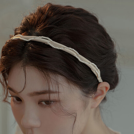 Xiang Wan Hairband Hairpin Retro Elegant Pearl Hairband Women's High-end Style Outing Versatile Thin Headband Temperament Hairpin Headgear