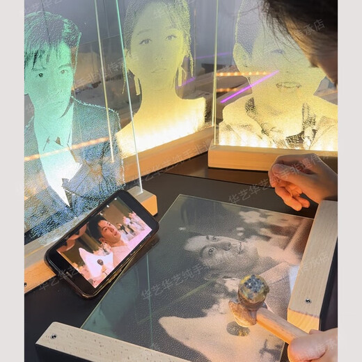 纯手工锤子玻璃画私人定制非遗礼品送女友生日情侣发光摆件礼物 纯手工A4大小【20*30cm】带礼盒 带发光底座【尊享版发合金相框】