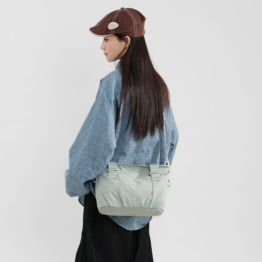 Universelle Reisetasche mit großer Kapazität für Männer und Frauen, leichte und einfache neue vielseitige Aufbewahrungs -Umhängetaschen Crossbody -Tasche für Frauen, hellblau, einzelne Größe