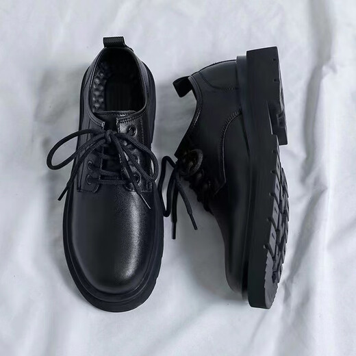 Qisiman Chaussures masculines 2025 Nouveau été des chaussures en cuir décontractées noir décontractées pour hommes Portez formel à la tête