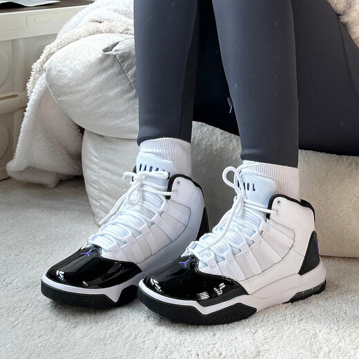 耐克（NIKE）篮球鞋女鞋夏季新款休闲鞋Air Jordan Max Aura小康扣耐磨运动鞋 AQ9214-121黑边配色 36.5