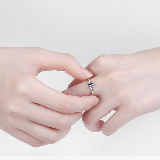 Beautiful wedding ring against the ring of simulation and false diamond ring wedding road with couples to marry the wedding diamond opening can adjust the marriage proposal ceremony simple couple
