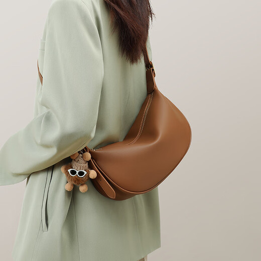 Mot de passe moderne 2025 Nouveaux sacs pour sacs pour femmes, sacs à bandoulière en cuir souple, sacs de boulettes de vaches, sacs d'épaule, cadeaux de la Saint-Valentin chinois pour petite amie et épouse MM6636 Caramel [emballage de boîte cadeau + roses]