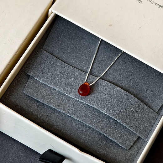 Fat Donglai's same ruby necklace sterling silver blood tears cinnabar red agate pendant women's 2025 new S9 red agate 925 silver necklace (natural material with deep