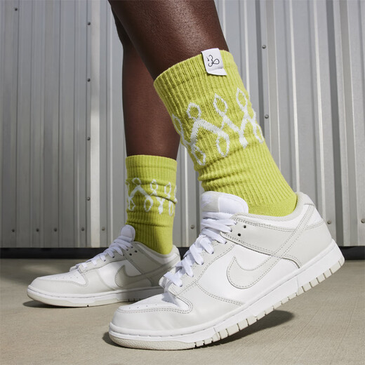 耐克（NIKE）Dunk Low 女鞋板鞋复古时尚轻盈缓震学院风运动休闲鞋 副链接 DD1503-103 36.5