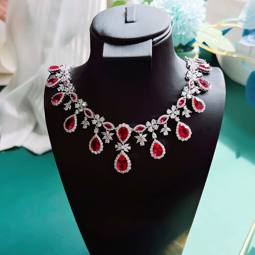Muqian high luxury heavy industry French pigeon blood ruby necklace women's luxury diamond-encrusted high-end luxury red diamond necklace long necklace red diamond necklace about 40+5cm