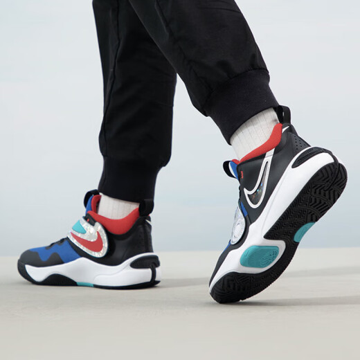 耐克（NIKE）胜道 TEAM HUSTLE D 11 SE (GS)青少年篮球鞋透气舒适休闲鞋 FJ1390-001 38.5