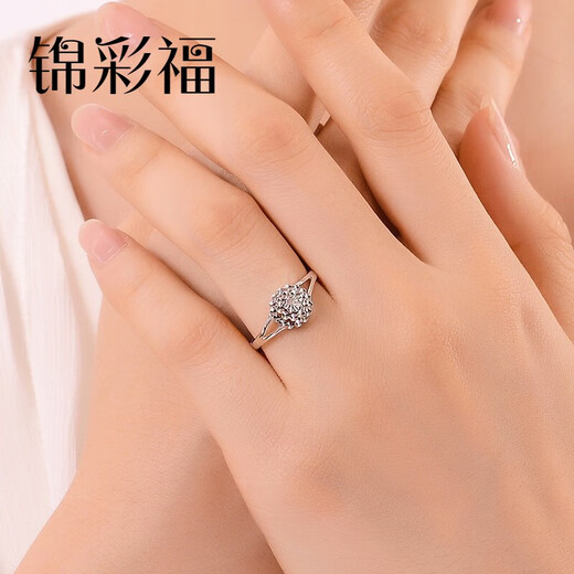 Jincaifu PT950 multi-layered round imitation diamond platinum ring, versatile platinum hand jewelry for women, platinum round imitation diamond ring, about 3.3g
