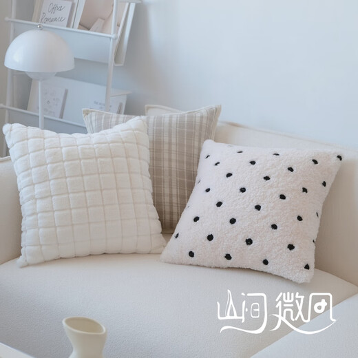 Original ins style cream coffee color cushion bag beige cushion living room sofa pillow cat bed and breakfast lumbar pillow cushion meow iron egg coffee color 30x50cm (including pillow core)